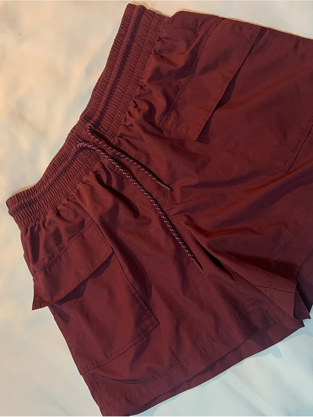 Old Navy Men's Burgundy Elastic Waist Drawstring Shorts